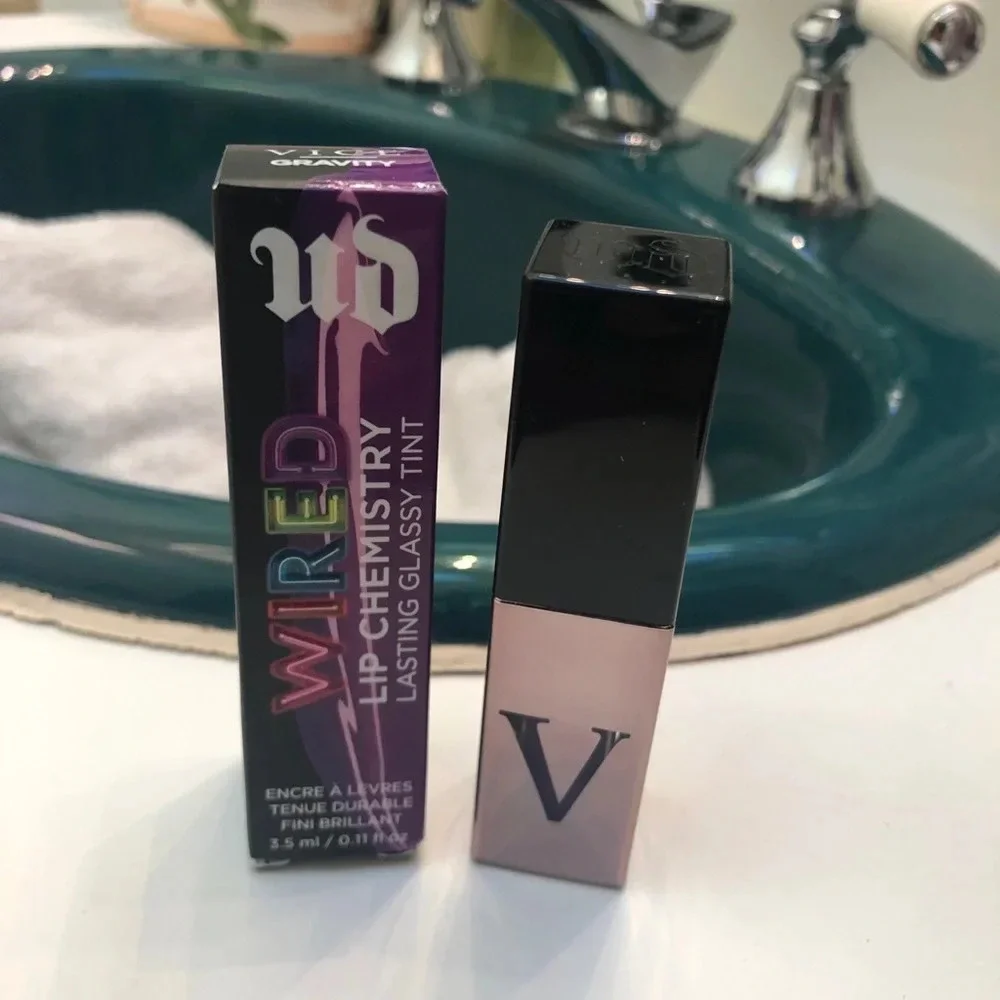 NIB URBAN DECAY LIP CHEMISTRY LIP TINT